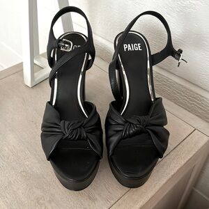 PAIGE size 9 never worn